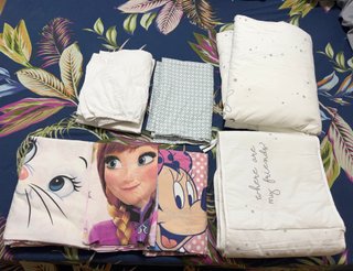 Cuna bebé + colchón + ropa de cuna + correpasillos