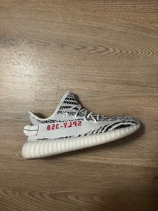 Adidas Yeezy 350 Boost V2 Zebra