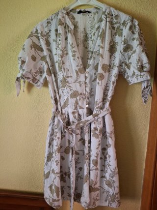 Vestido blanco y verde estampado