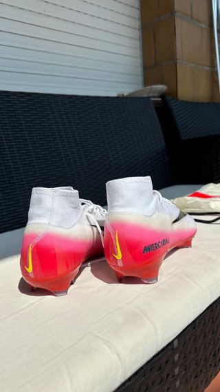 Botas de futbol NIKE MERCURIAL