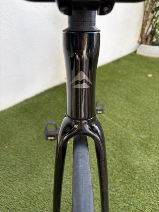 Bicicleta Merida Scultura 5000 Disc (CF3 Carbon)
