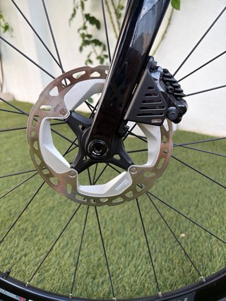 Bicicleta Merida Scultura 5000 Disc (CF3 Carbon)