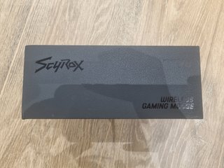 Ratón gaming scyrox v8