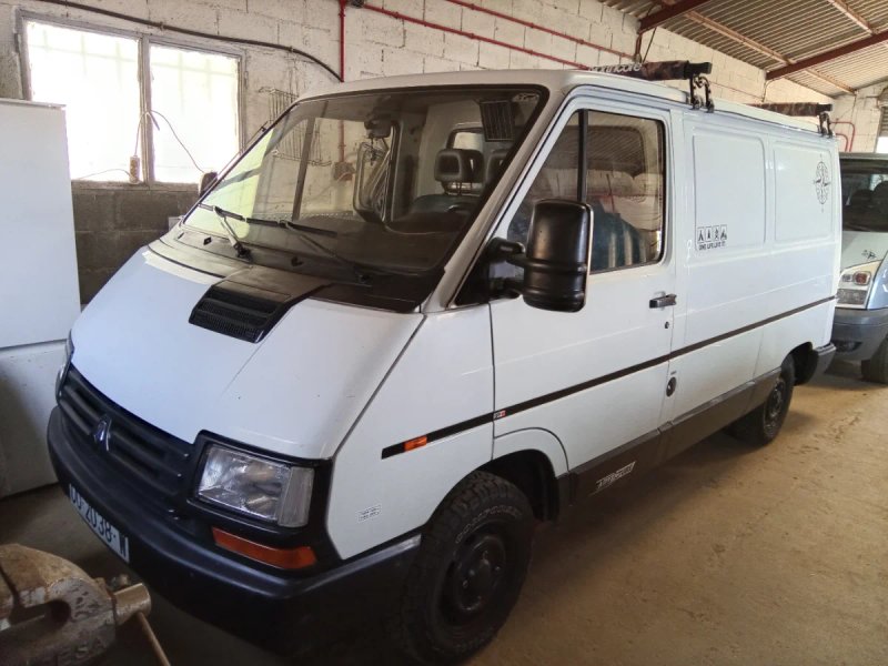 Renault Trafic 2000 - foto 1