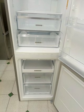 Nevera combi Whirlpool 200/60cm E con garantia