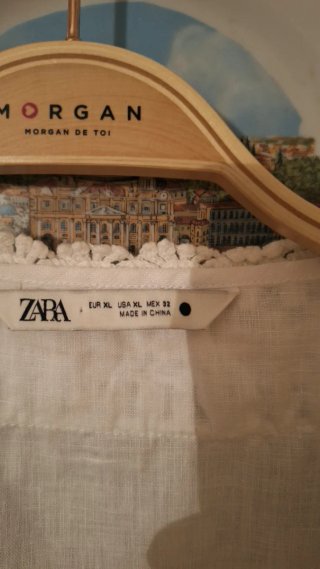 Blusa Zara blanca crochet talla única