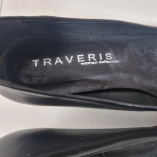 Zapatos de piel negros Talla 39. MDB
