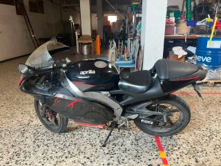 Chasis Aprilia rs50Negra y Roja