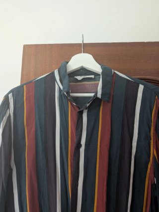 Camisa Bershka Rayas Talla M (talla como una S)