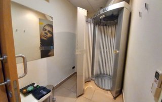 Se traspasa salon de peluquería y estética Calella