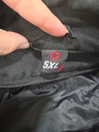 Chaqueta de moto negra