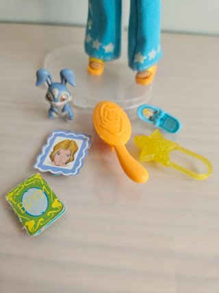 Muñeca Winx Bloom City Girl con Accesorios