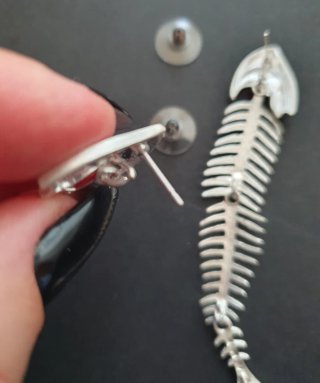 Pendientes esqueleto pez plata
