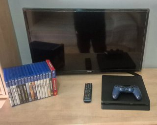 PS4 + Mando Azul + 16 Juegos