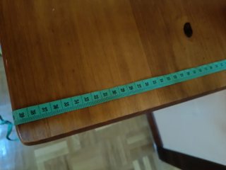 Mesita de noche de madera