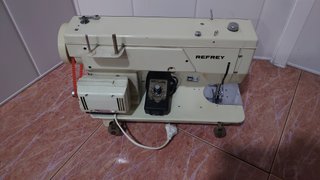 Máquina de coser Refrey Automática