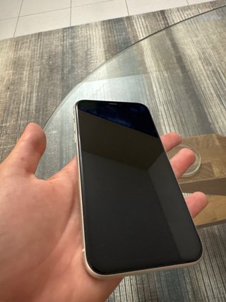 iPhone 11 Bianco 77% batteria senza graffi