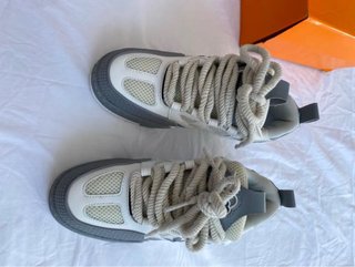 Louis Vuitton Skate Blancas y Grises