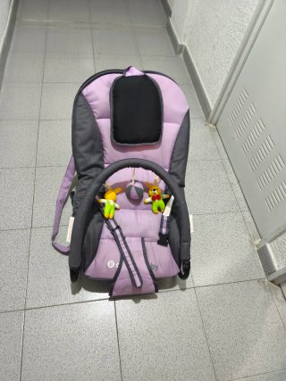 Mecedora bebé con porta bebés
