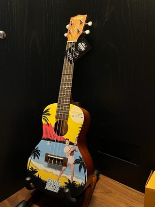 Ukelele KALA Blue Hawaii Elvis Presley +Accesorios