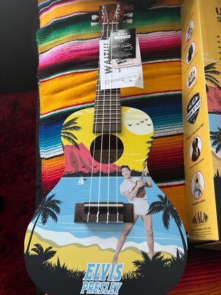 Ukelele KALA Blue Hawaii Elvis Presley +Accesorios