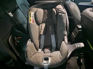 Cybex Cloud Z i-Size + adaptadores Bugaboo