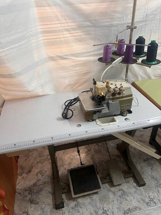 Remalladora industrial de 5 hilos