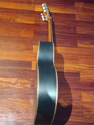 Guitarra Admira Irene H