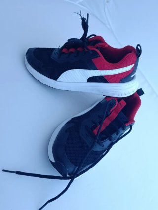 Zapatillas Puma Talla 37 Negras y Rojas