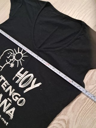 Camiseta negra algodón manga corta T42 con frase.