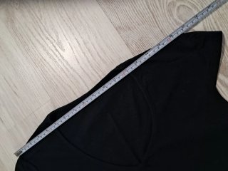 Camiseta negra algodón manga corta T42 con frase.