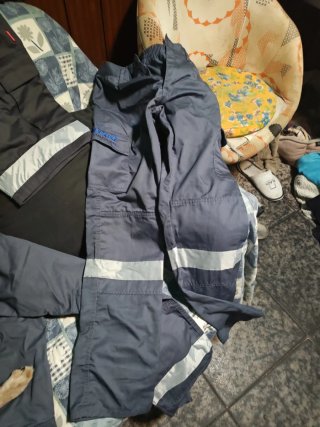 Pantalones de trabajo talla 42 nuevos dos largos y