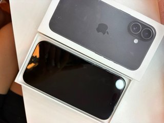 iPhone 16 Negro