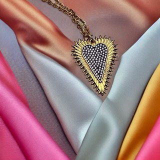 Collares