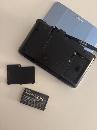 Nintendo DS Blu + Gioco The Sims 2