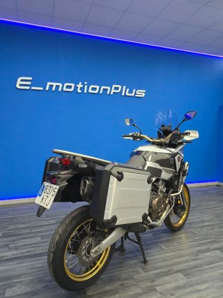 Honda Africa Twin Adventure Moto A2
