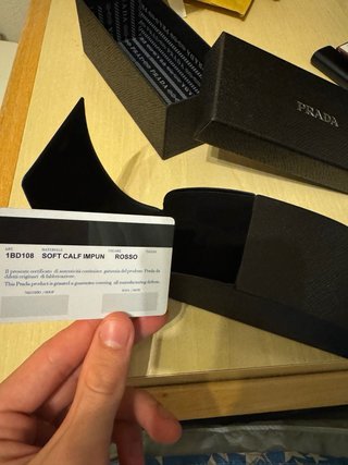 Occhiali sportivi Prada neri/grigi
