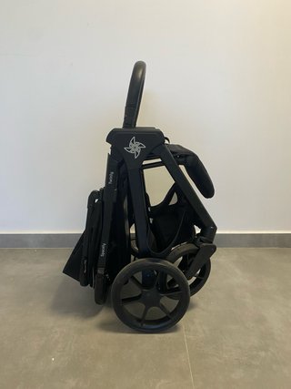 Passeggino nero