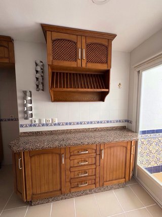 Cocina completa madera y piedra