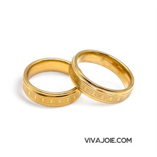 Anillos de pareja dorado y plateado