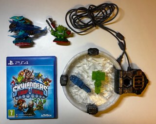 Skylanders Trap Team PS4 Pack Completo
