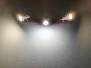 Apliques de pared rosas y blancos Negros