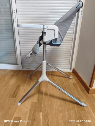 Trona bebé gris