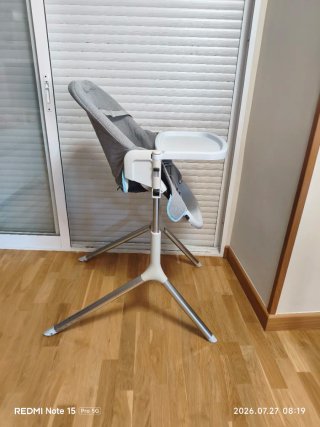 Trona bebé gris