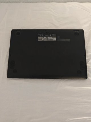 Portátil Asus E410M Intel Pentium 4GB RAM