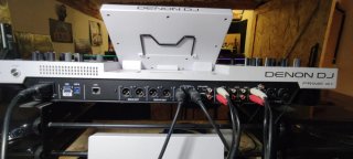 Controladora Denon Prime 4+