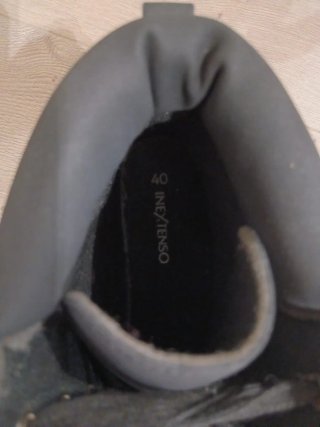 Botas negras de mujer