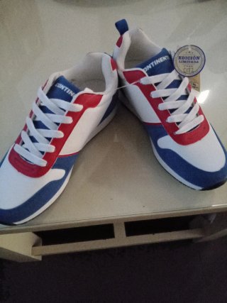 Zapatillas Continente Edición Limitada Retro