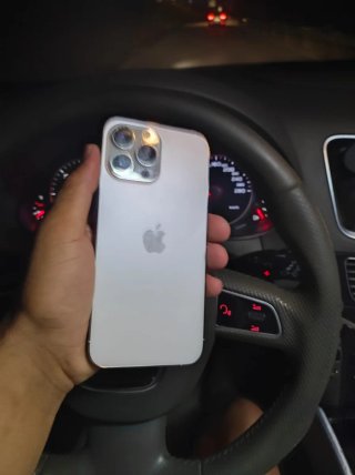 Se vende iPhone 13 pro max