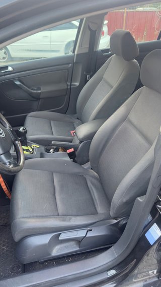 Volkswagen Golf 2004